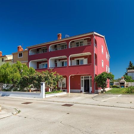 Apartments Boris 771 Fazana Exterior photo