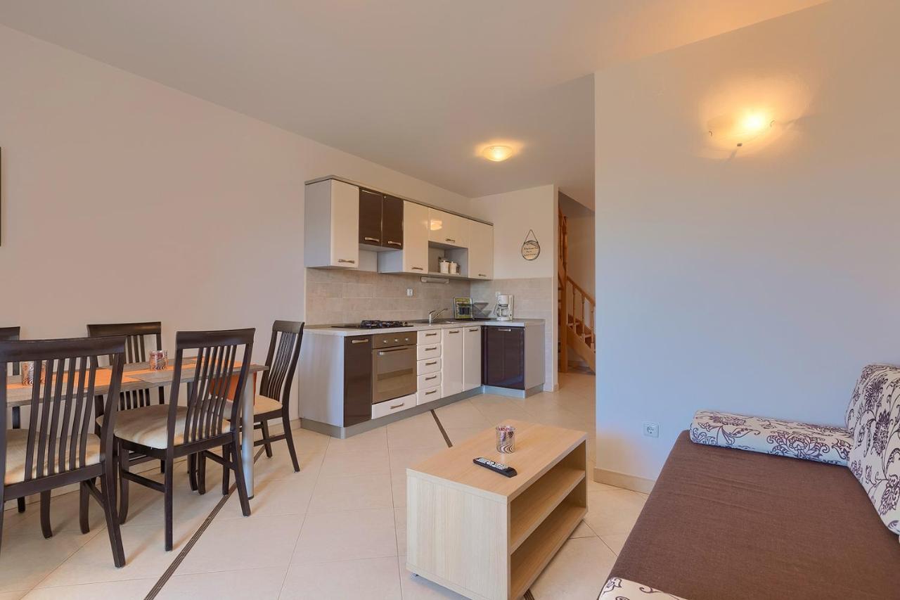 Apartments Boris 771 Fazana Exterior photo