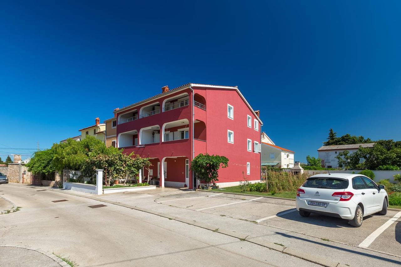 Apartments Boris 771 Fazana Exterior photo